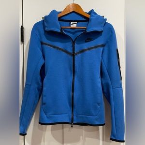 NikeTech Fleece Zip up hoodie. Size Men’s small. Blue/Black. Great condition.